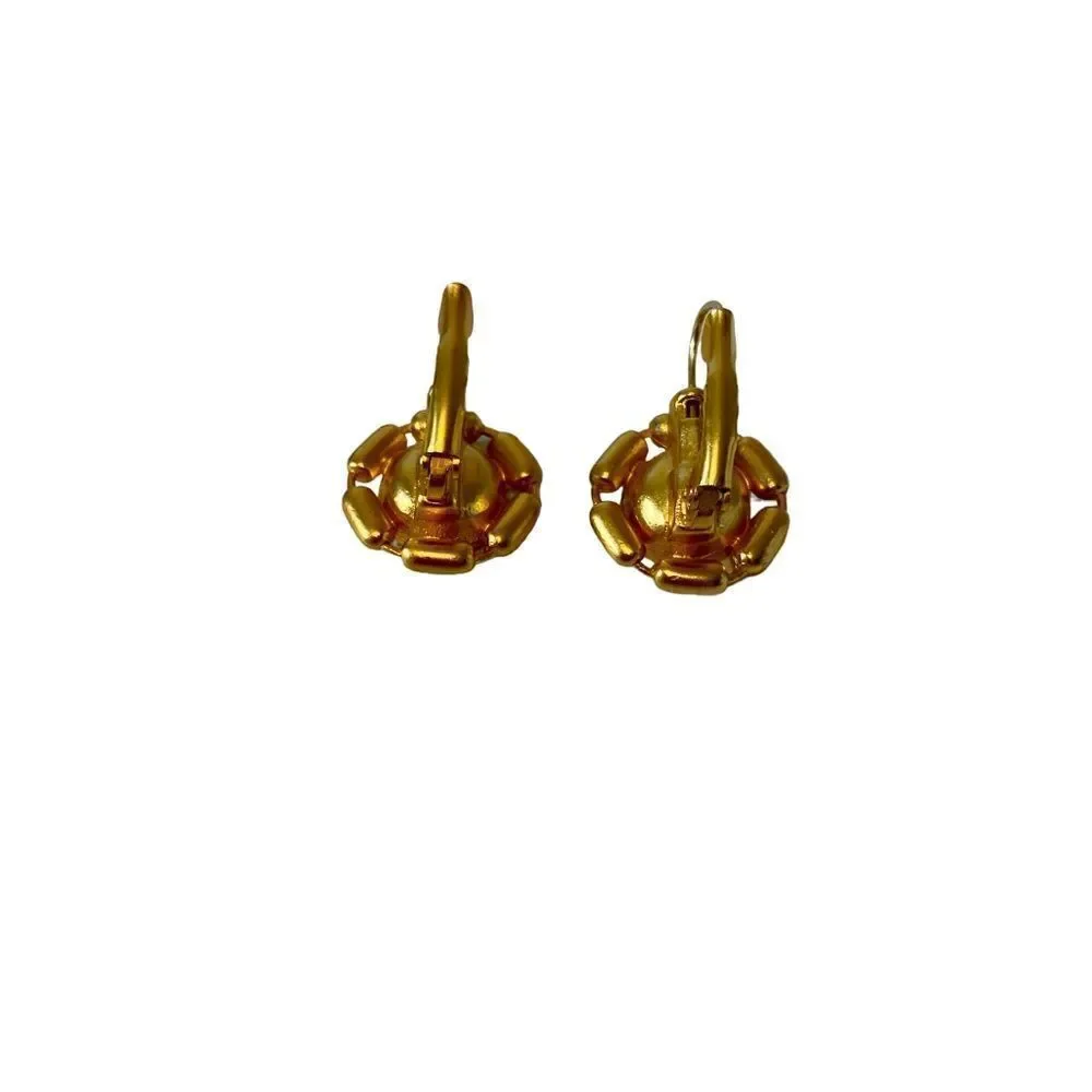 Beautiful pink stone & bright yellow gold toned huggie hoops.